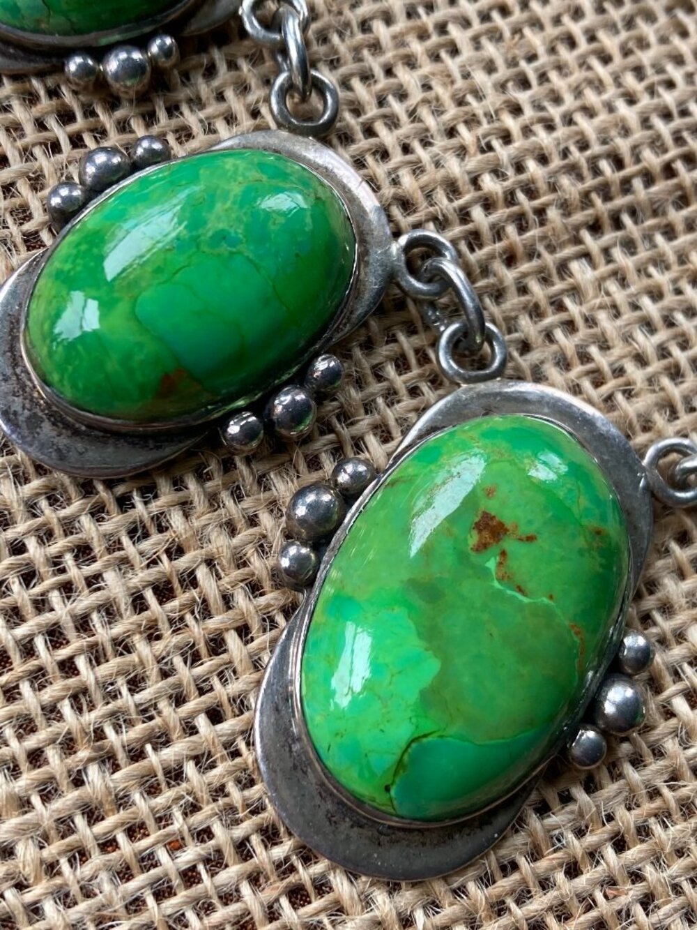 Vintage Green Turquoise Gaspeite Sterling Silver Station Statement Necklace - Picture 3 of 10